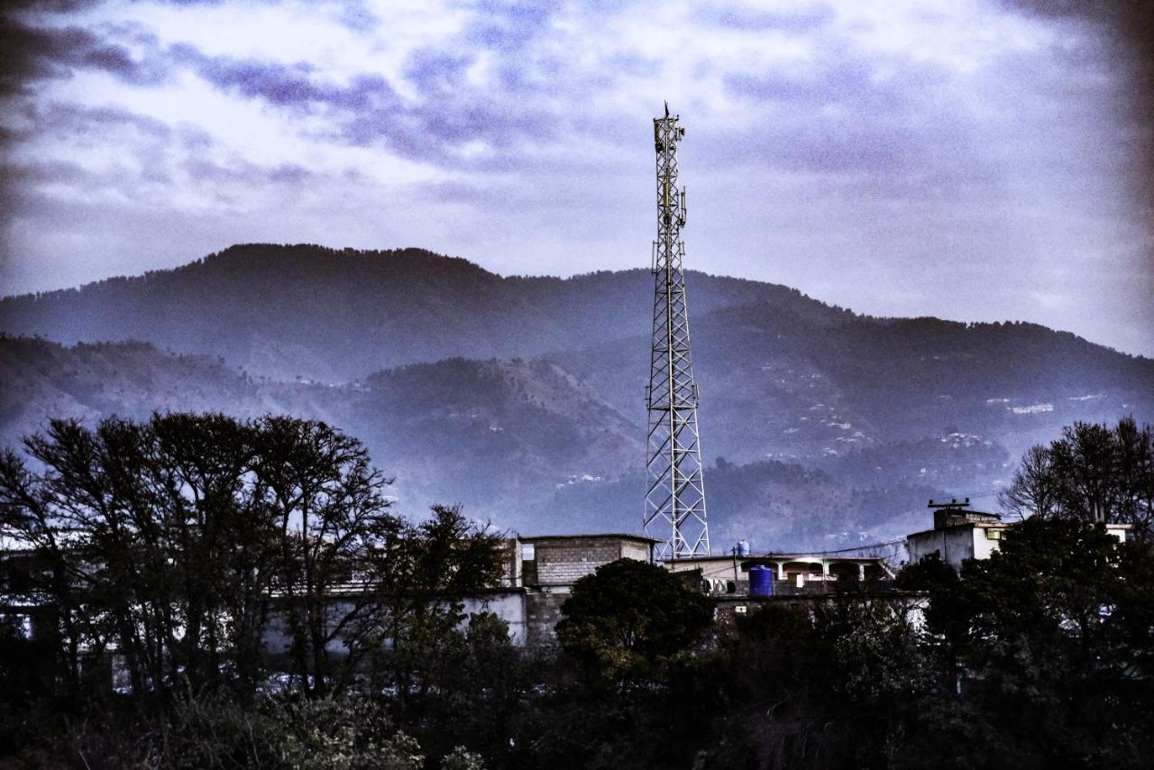 Republika Central Mansehra Exterior photo